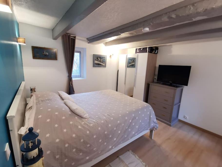 Le Rez De Jardin Apartment Honfleur Exterior photo
